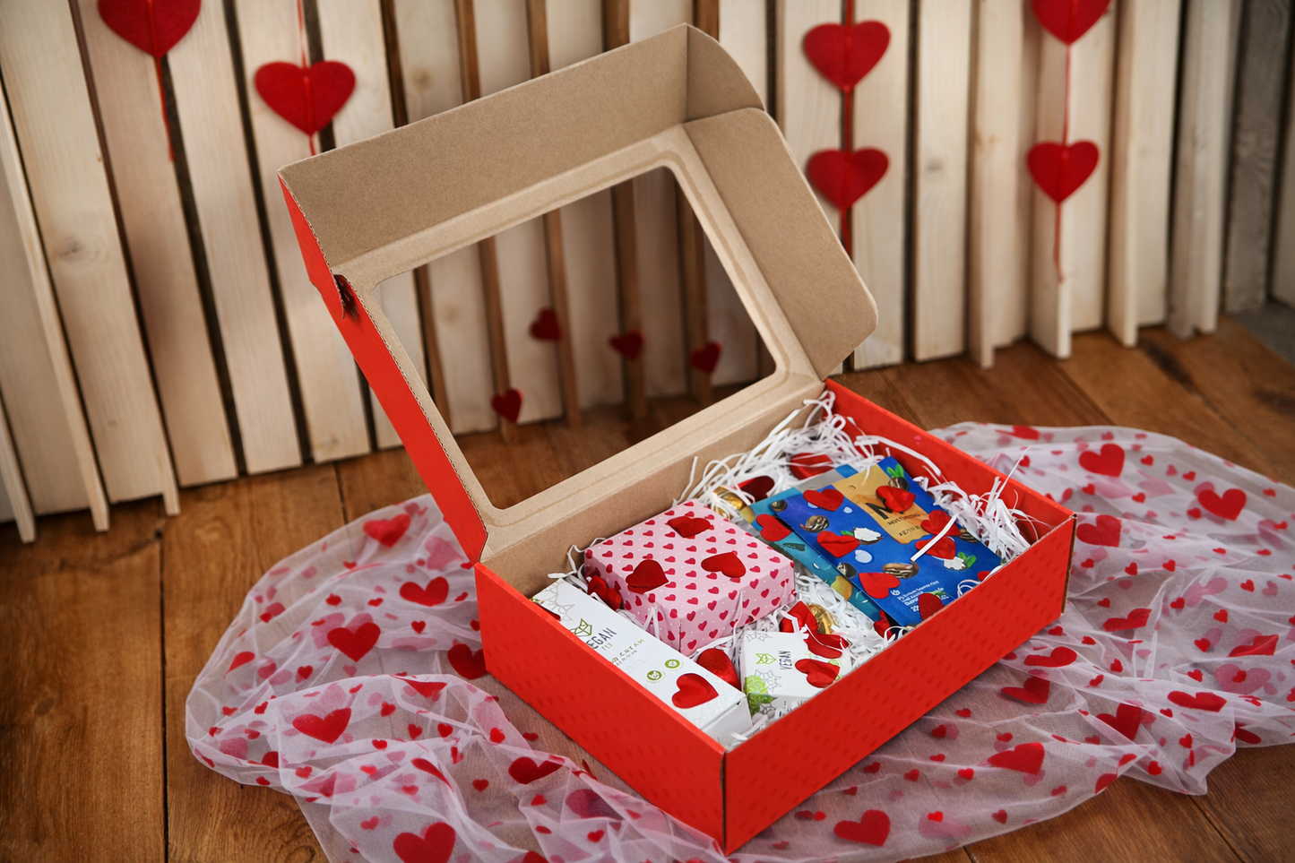 Veganiška SPA dovanų dėžutė jai – savęs priežiūros rinkinys (cruelty-free)